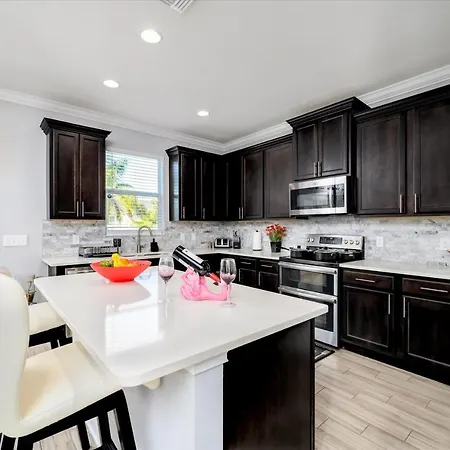 Spacious Vacation Rental In The Heart Of South Tampa